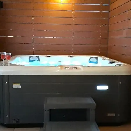 Athina Aparthotel 4*