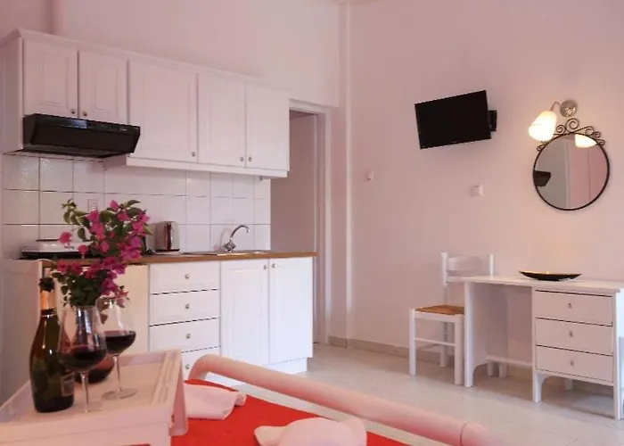 Apart Otel Athina Stoúpa